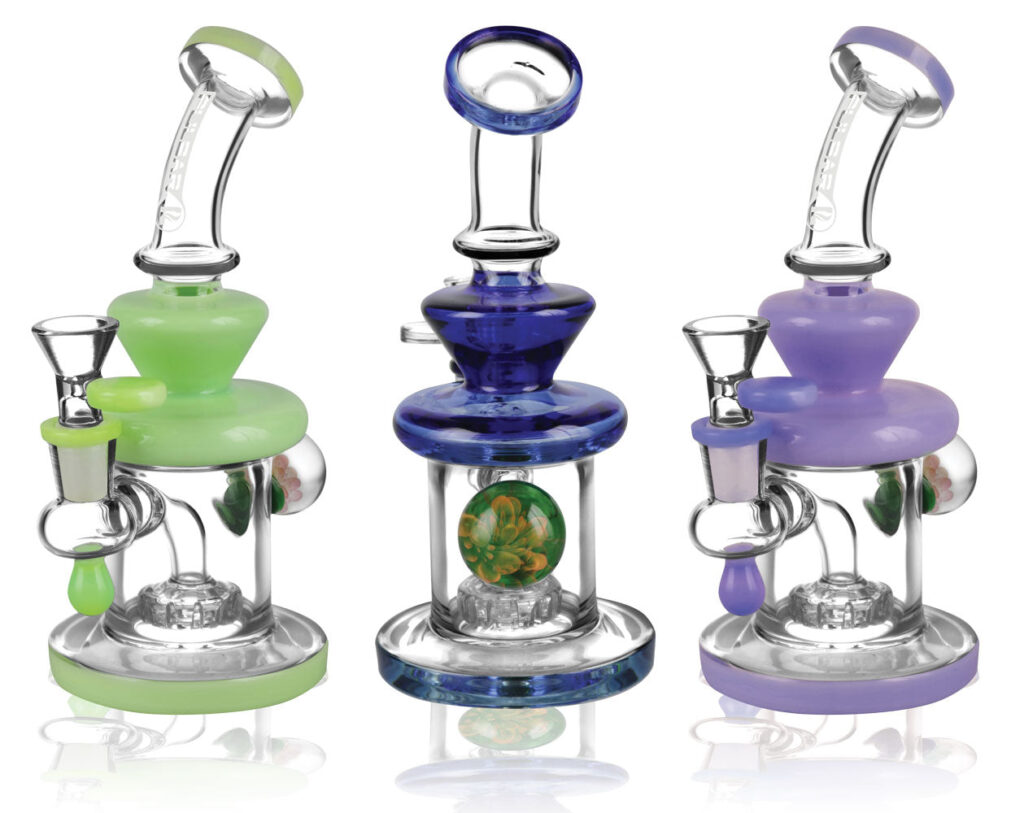 Pulsar Teardrop Waterpipe w/ Marble – 7.5″ / 14mm F / Colors Vary
