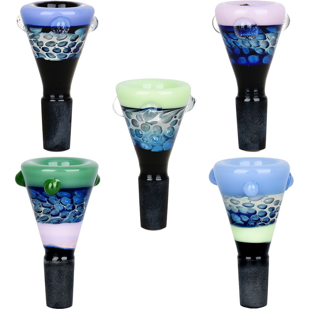 Layered Delights Deluxe Herb Slide – 14mm M / Colors Vary