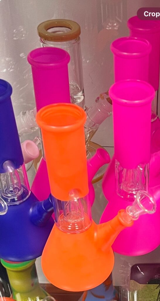 Ripkitty 8″ Dome Glass Water Pipe Bong – Heavy-Duty Assorted Colors