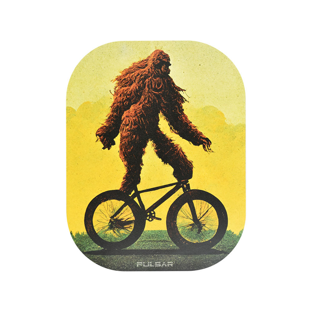 Pulsar Mini Magnetic Rolling Tray Lid – Bigfoot Stole My Bike / 7″x5.5″