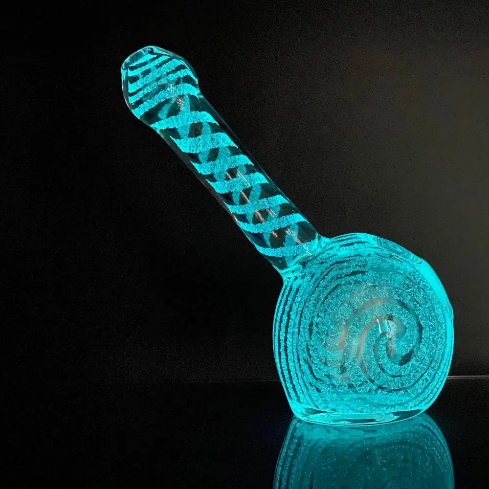 6-inch Glow in Dark Bubbler with Giraffe Neck Design – Bubbler