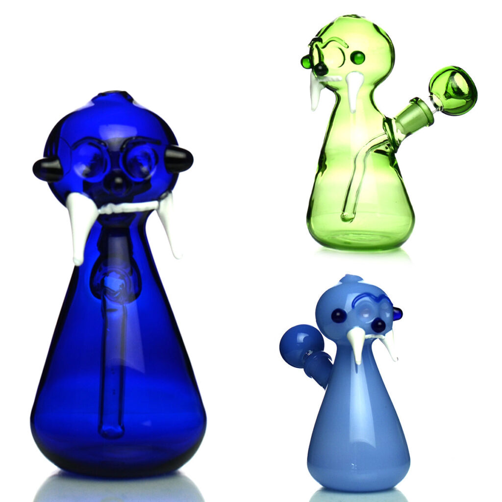 Dracula Design Glass Water Pipe – 5.5 Inch